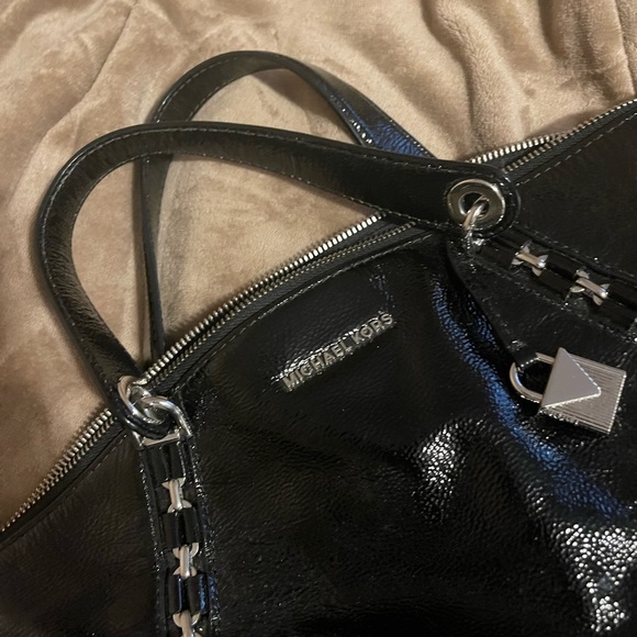 Michael Kors Sadie Black Leather Handbag - Picture 3 of 6